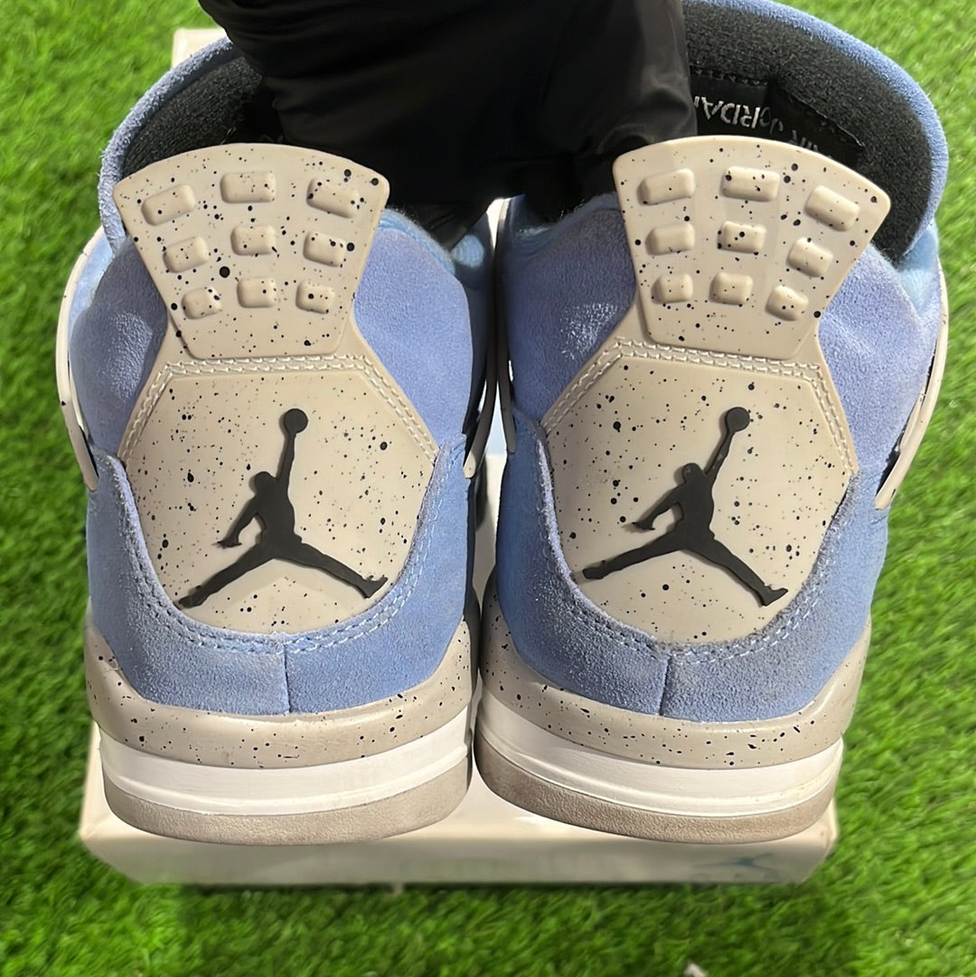 Air Jordan 4 Retro 'University Blue'