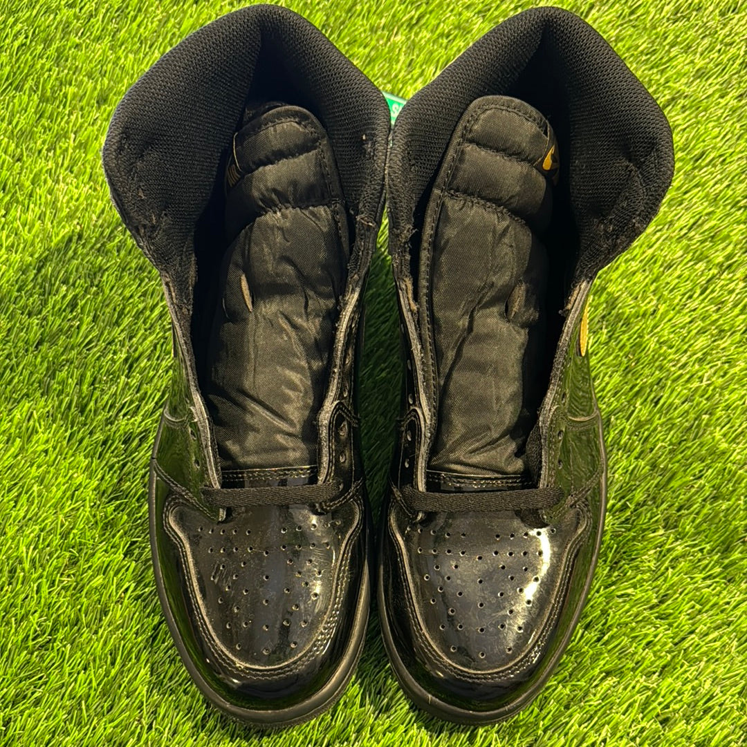 Air Jordan 1 Retro High OG 'Black Metallic Gold'