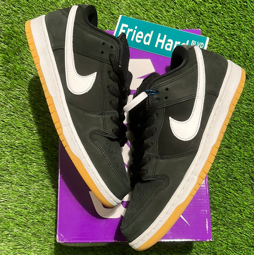 Dunk Low SB 'Black Gum'