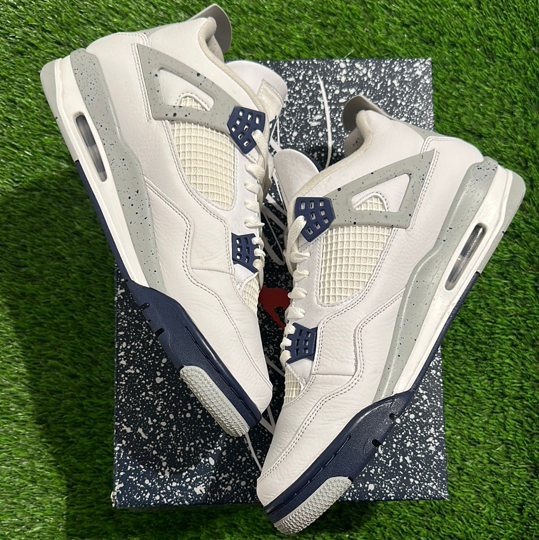 Air Jordan 4 Retro 'Midnight Navy'