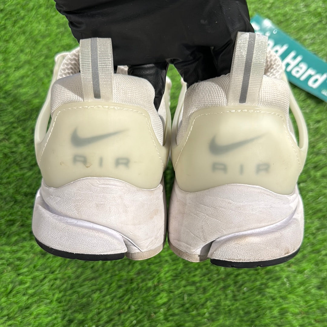 Air Presto Essential 'Triple White'