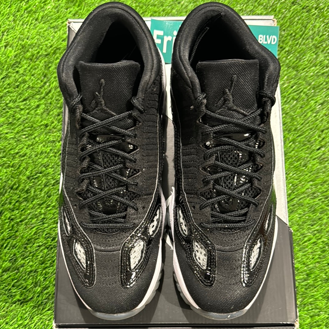 Air Jordan 11 Retro Low IE 'Black White'