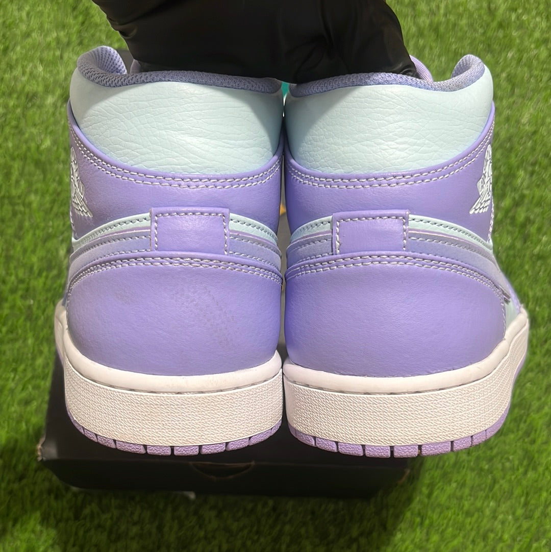 Air Jordan 1 Mid 'Purple Pulse'