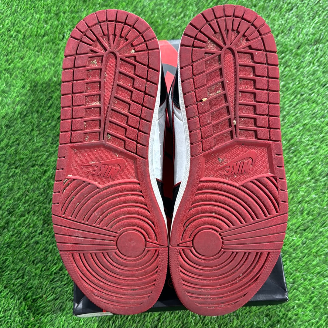 Air Jordan 1 Retro High OG 'Bloodline'