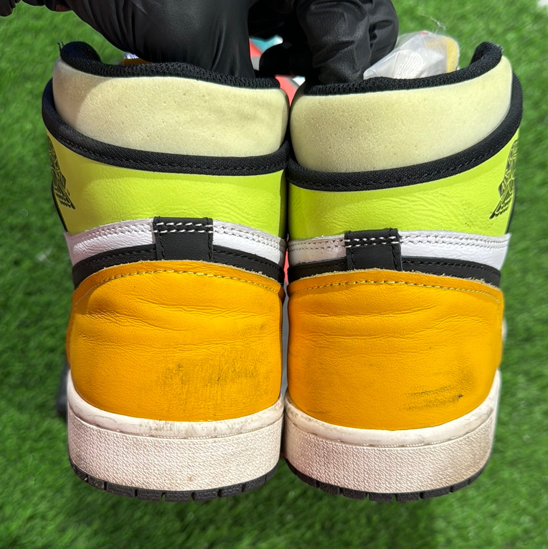 Air Jordan 1 Retro High OG 'Volt Gold'