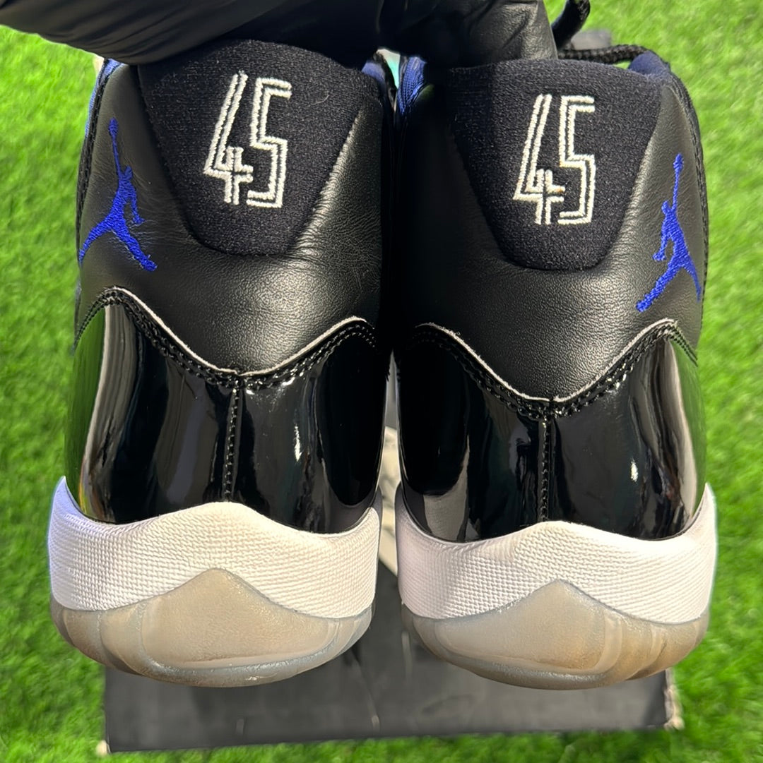 Air Jordan 11 Retro 'Space Jam' 2016