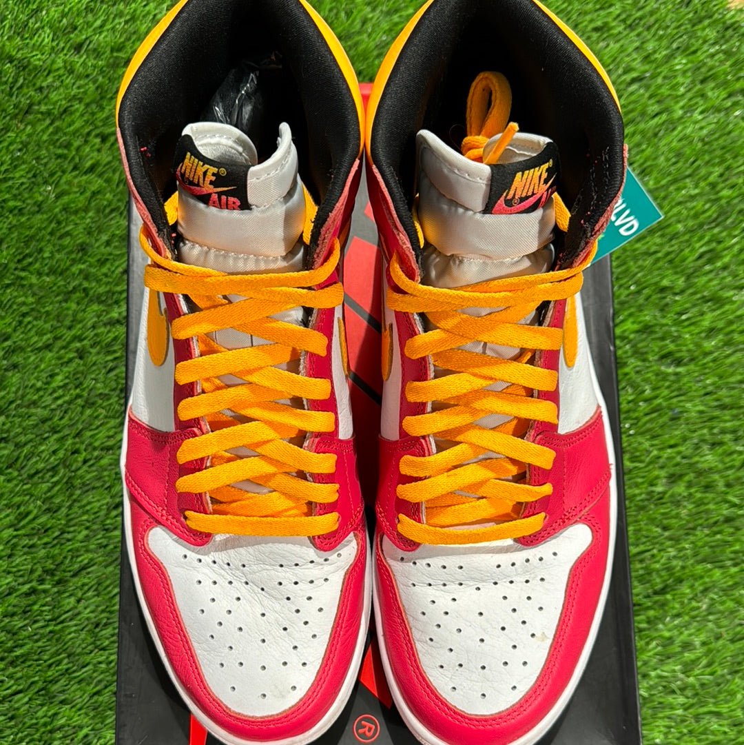 Air Jordan 1 Retro High OG 'Light Fusion Red'