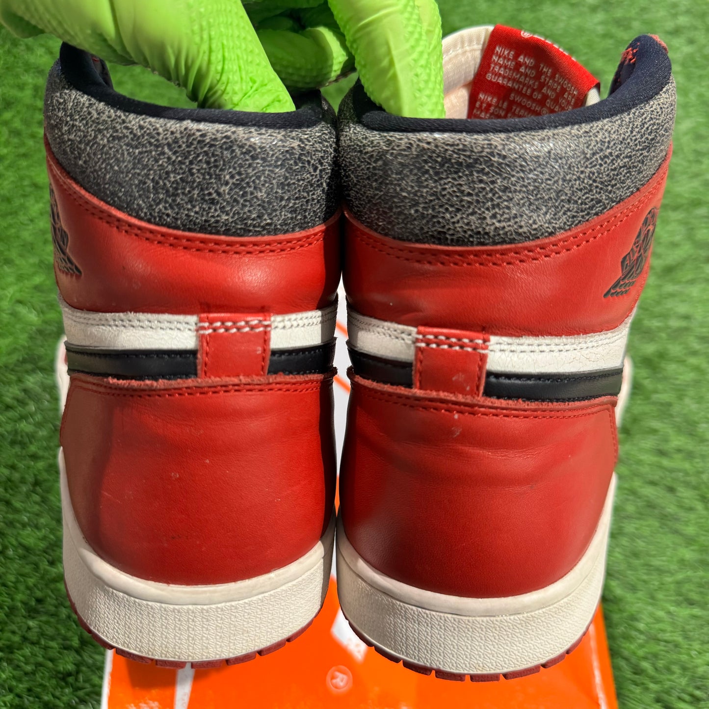 Air Jordan 1 Retro High OG 'Chicago Lost & Found'