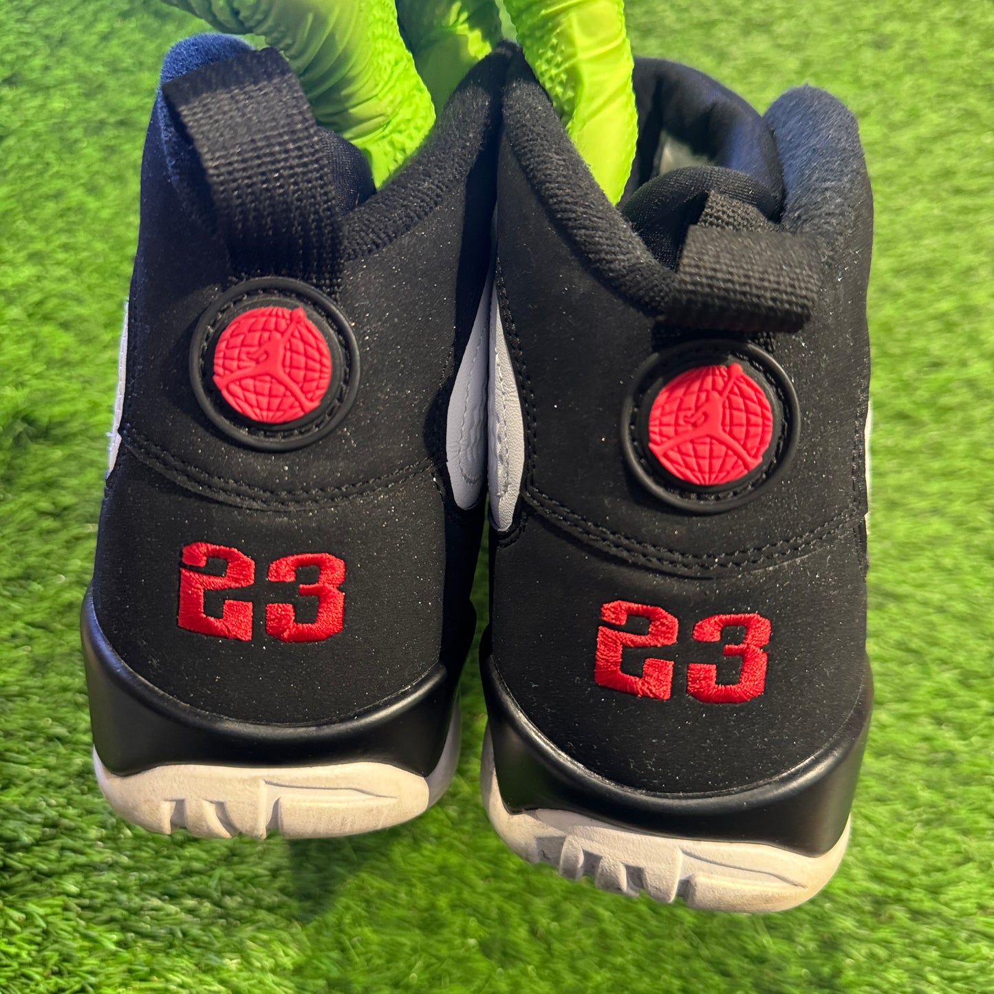 Air Jordan 9 Retro OG 'Space Jam' 2016