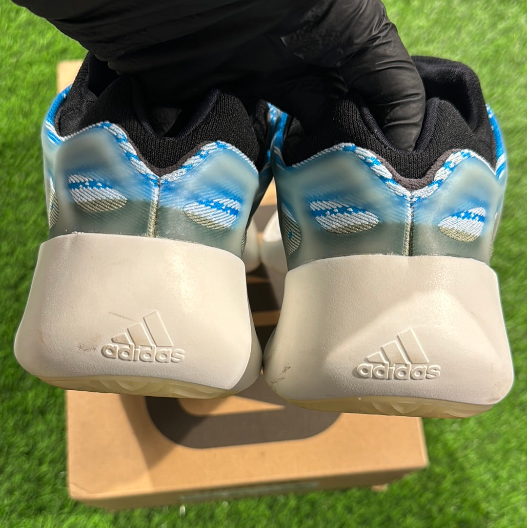 Yeezy 700 V3 'Arzareth'