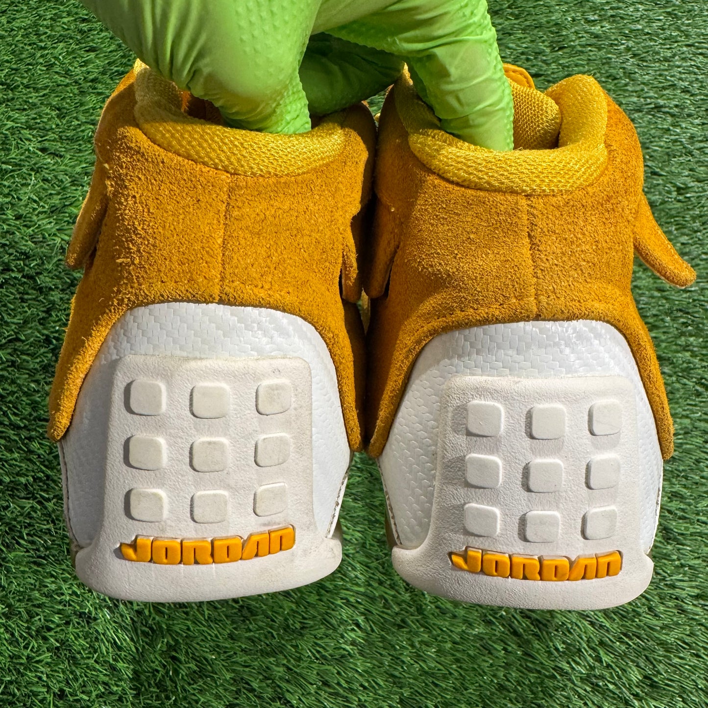 Air Jordan 18 Retro 'Yellow Suede'