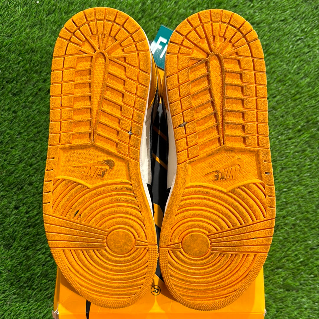 Air Jordan 1 Retro High OG 'Yellow Toe'