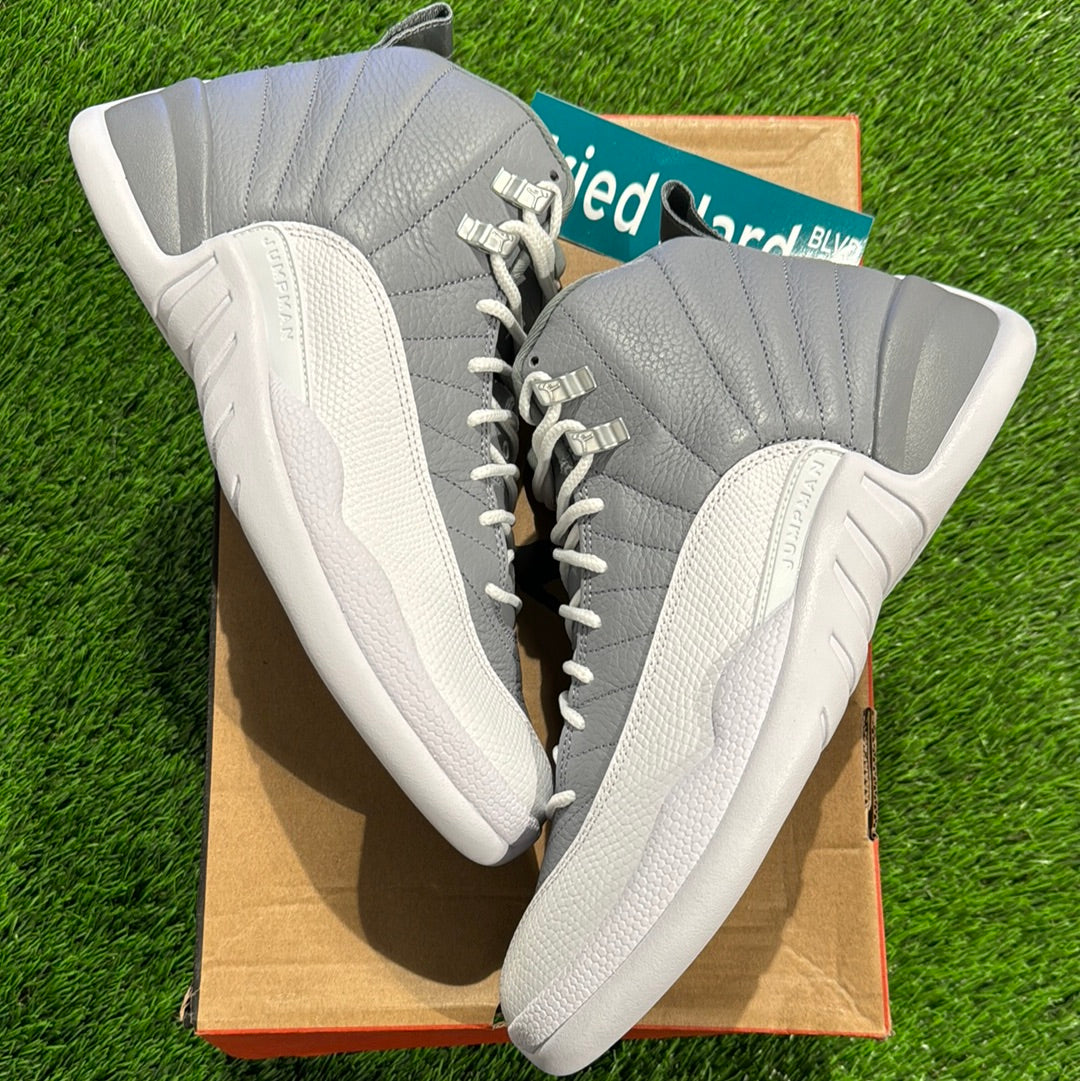 Air Jordan 12 Retro 'Stealth'