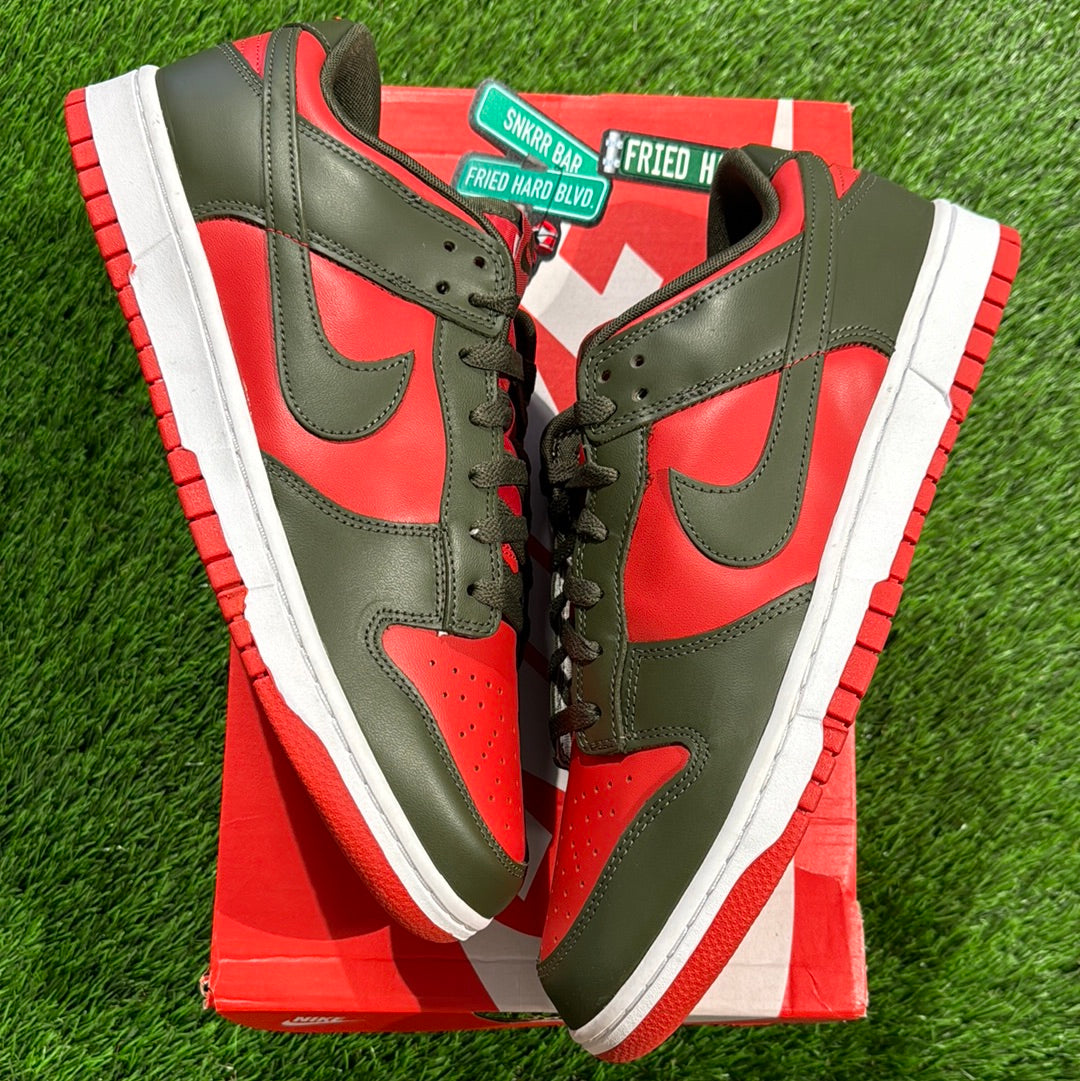 Dunk Low 'Cargo Khaki Mystic Red'