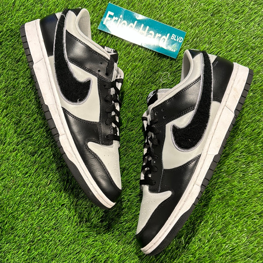 Dunk Low 'Chenille Swoosh - Black Grey Fog'