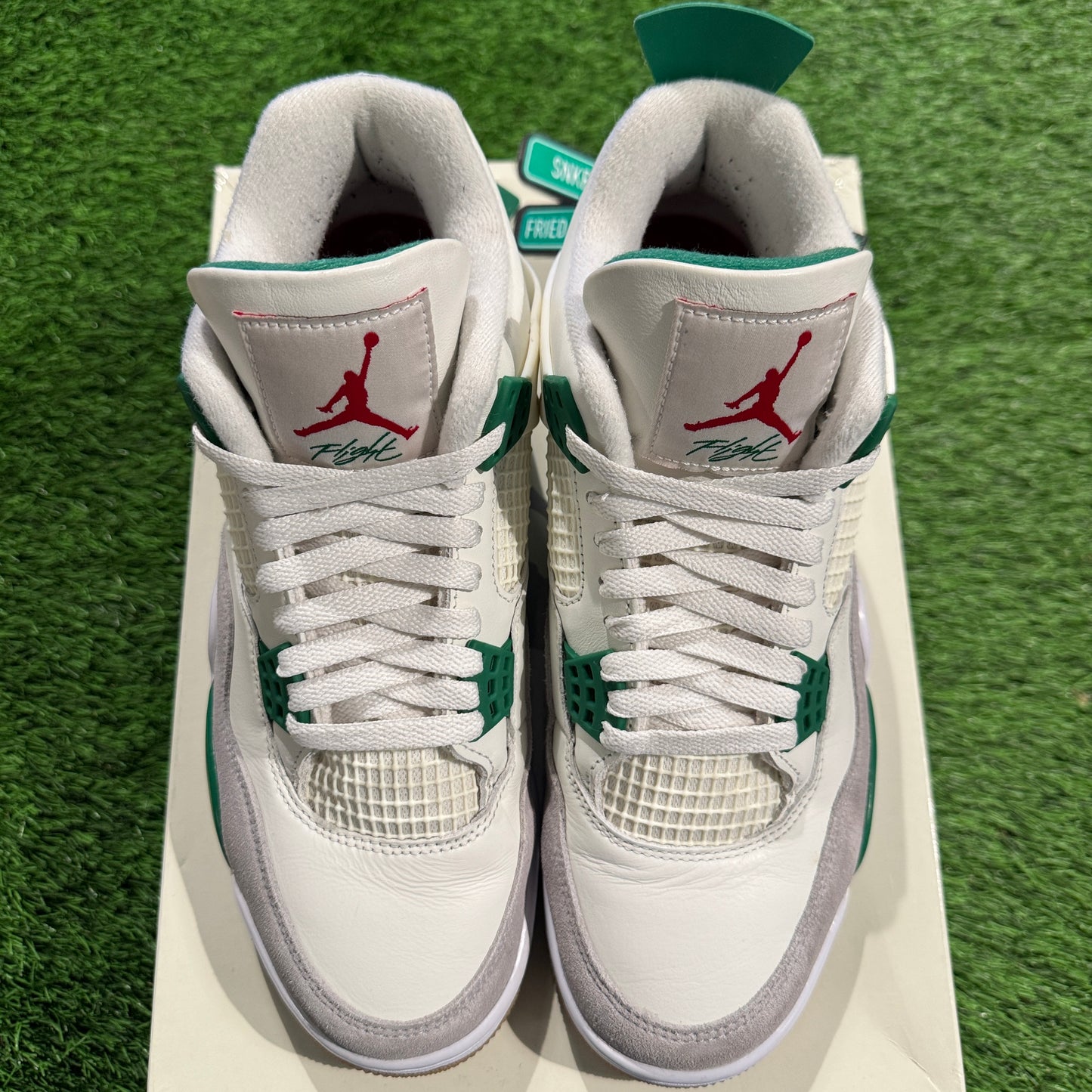 Nike SB x Air Jordan 4 Retro SP 'Pine Green'