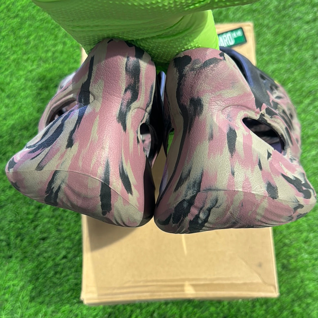 Yeezy Foam Runner 'MX Carbon'