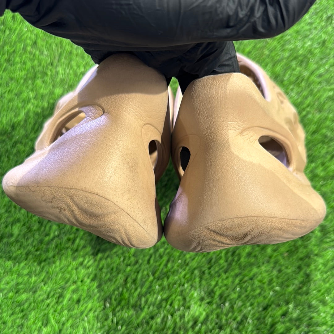 Yeezy Foam Runner 'Ochre'