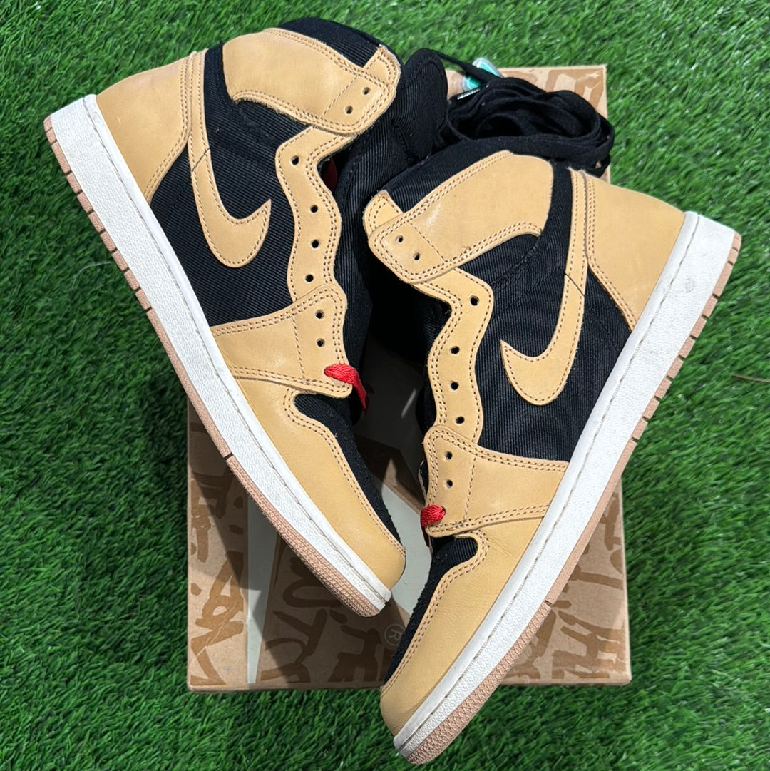 Air Jordan 1 Retro High OG 'Heirloom'