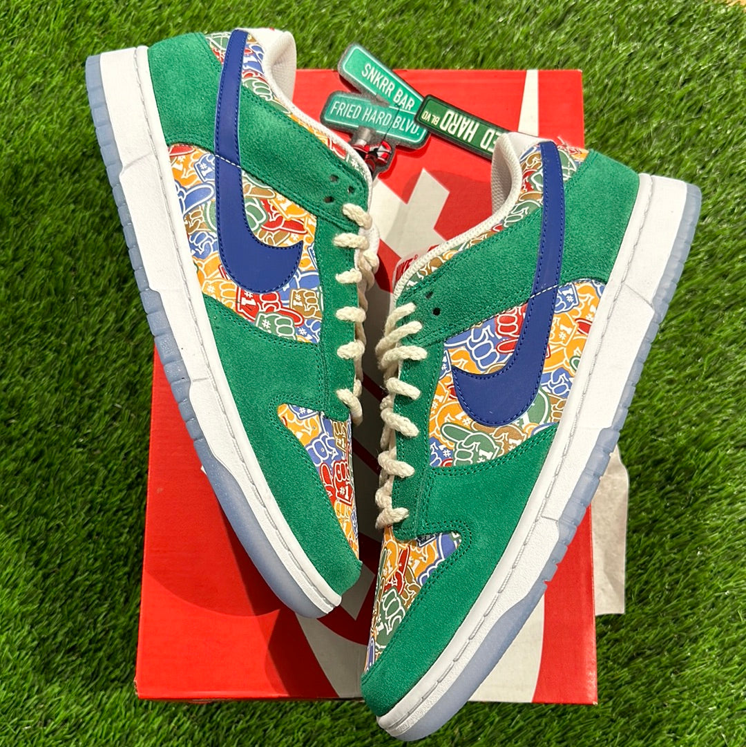 Dunk Low 'Foam Finger'