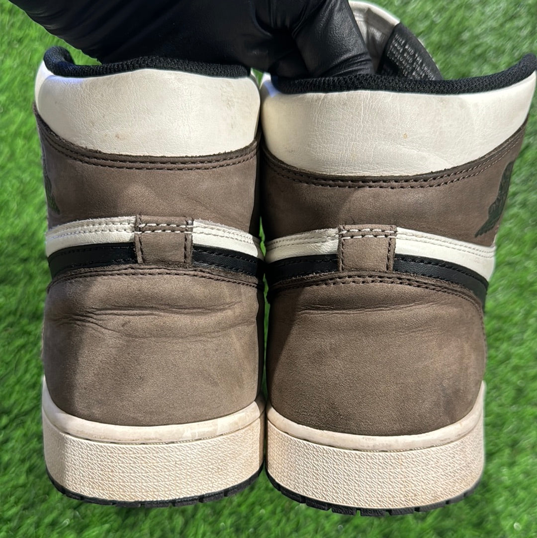 Air Jordan 1 Retro High OG 'Dark Mocha'
