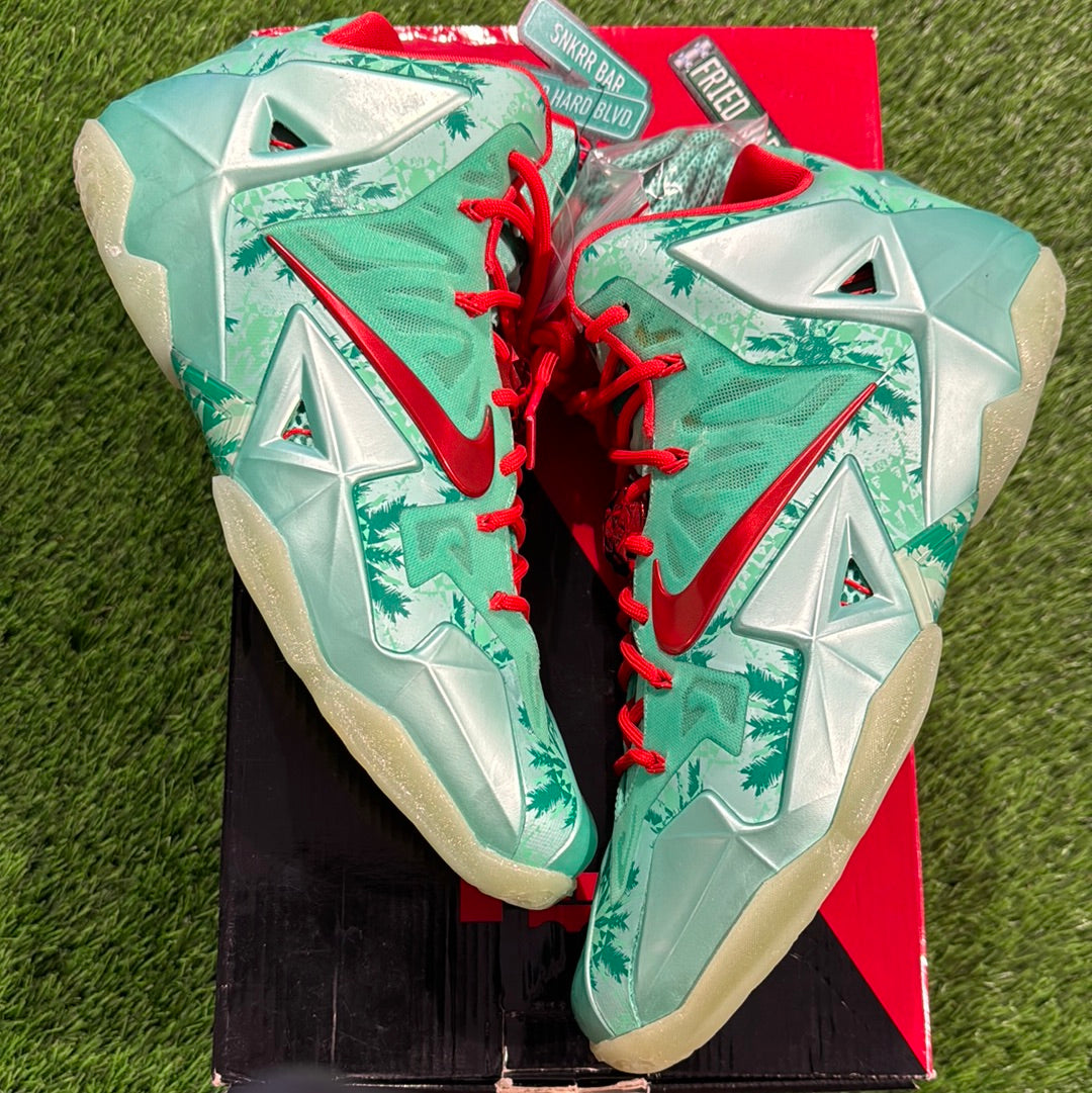 LeBron 11 'Christmas' 11M/12.5W