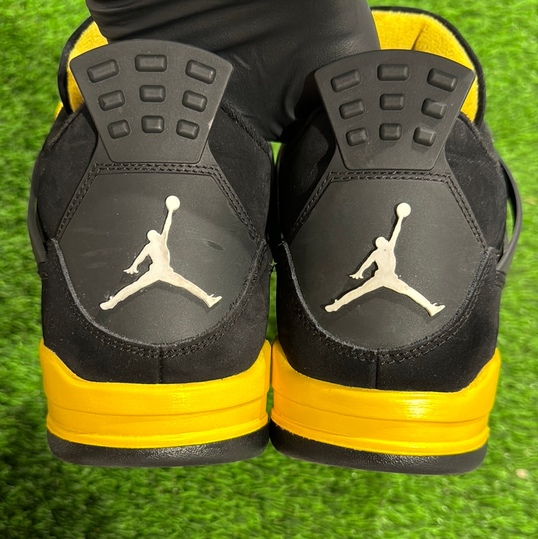 Air Jordan 4 Retro 'Thunder' 2023