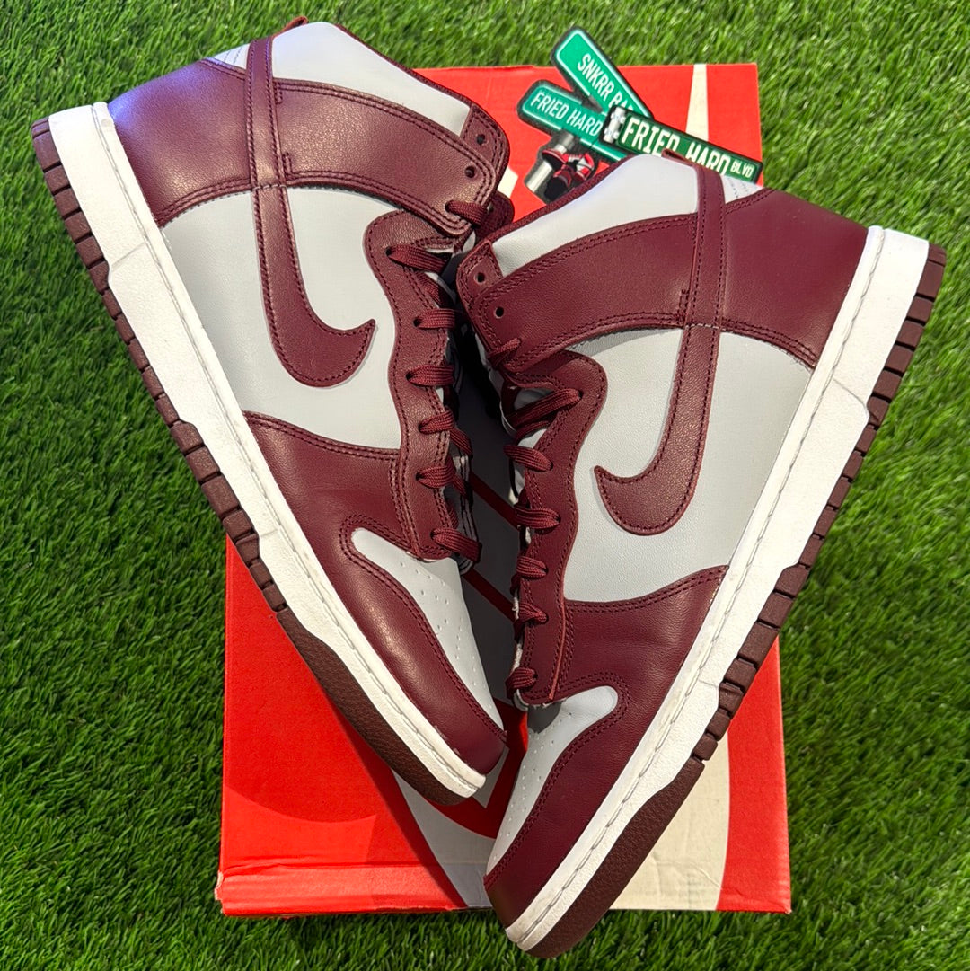 Dunk High 'Dark Beetroot'