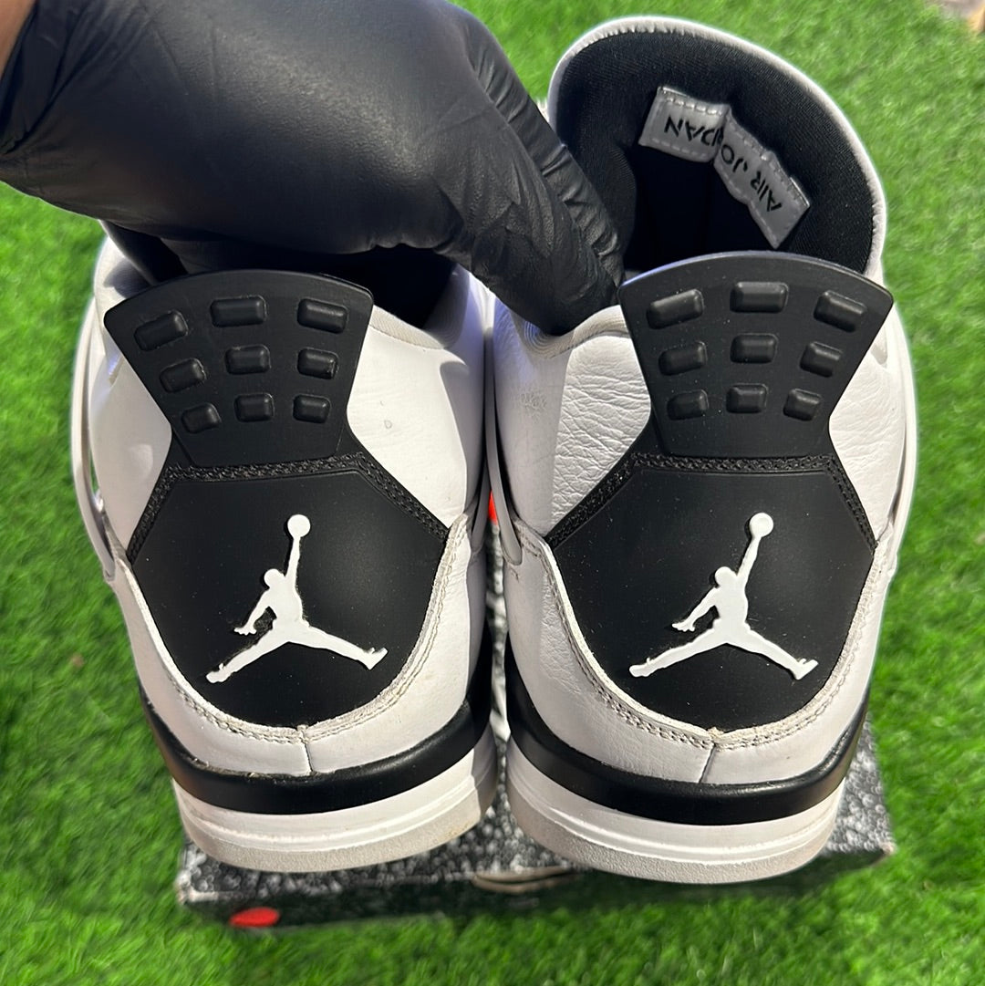 Air Jordan 4 Retro 'Military Black'