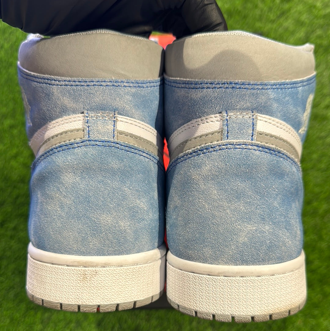 Air Jordan 1 Retro High OG 'Hyper Royal'