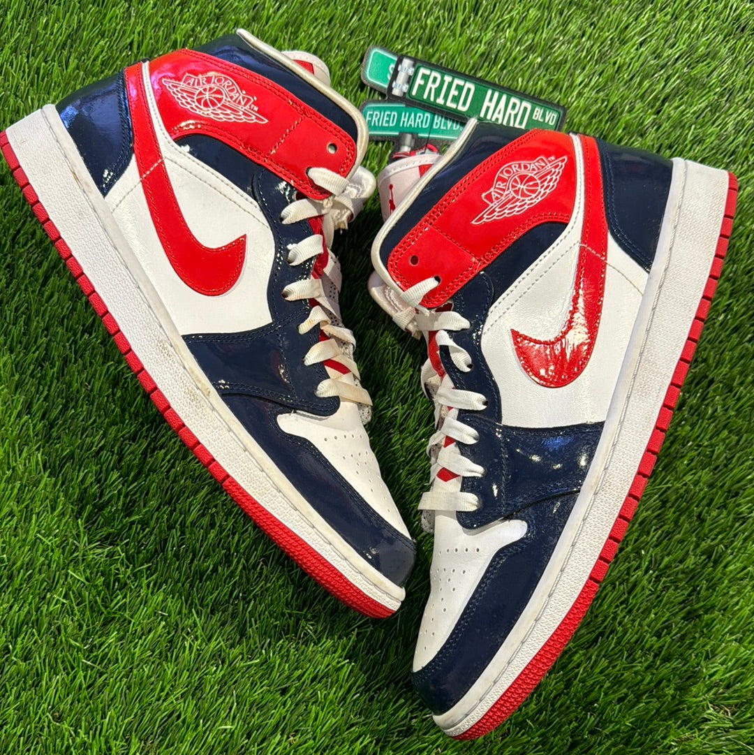 Wmns Air Jordan 1 Mid 'Champ Colors'
