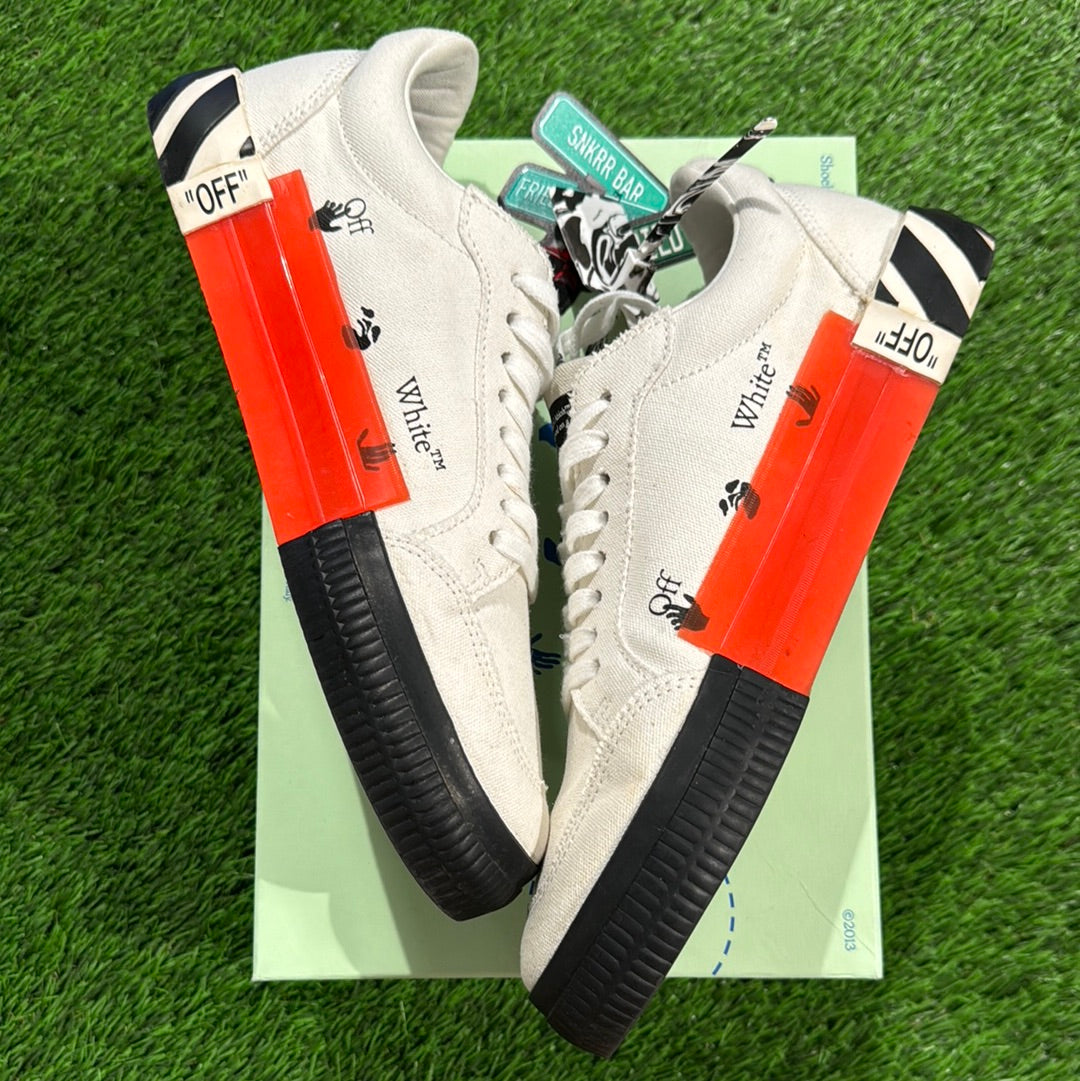 Off-White Vulcanized Low 'White Black'