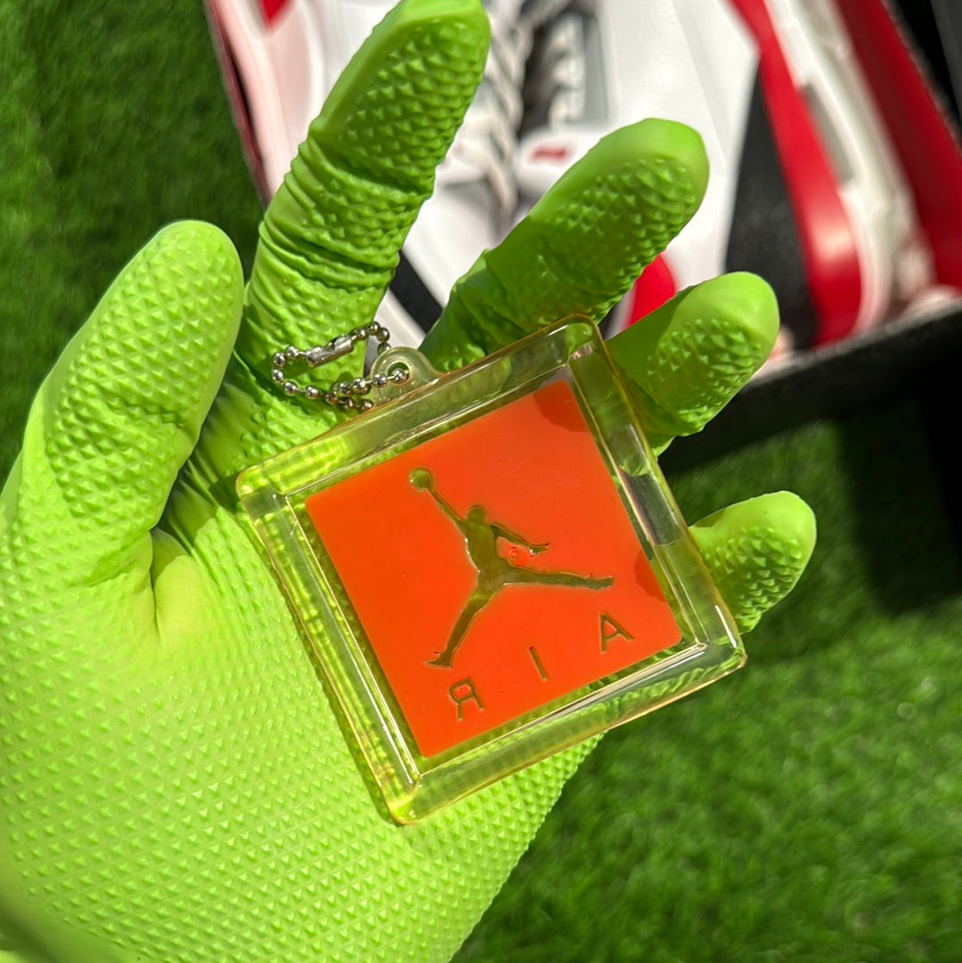 Air Jordan 3 Retro 'Fire Red' 2013