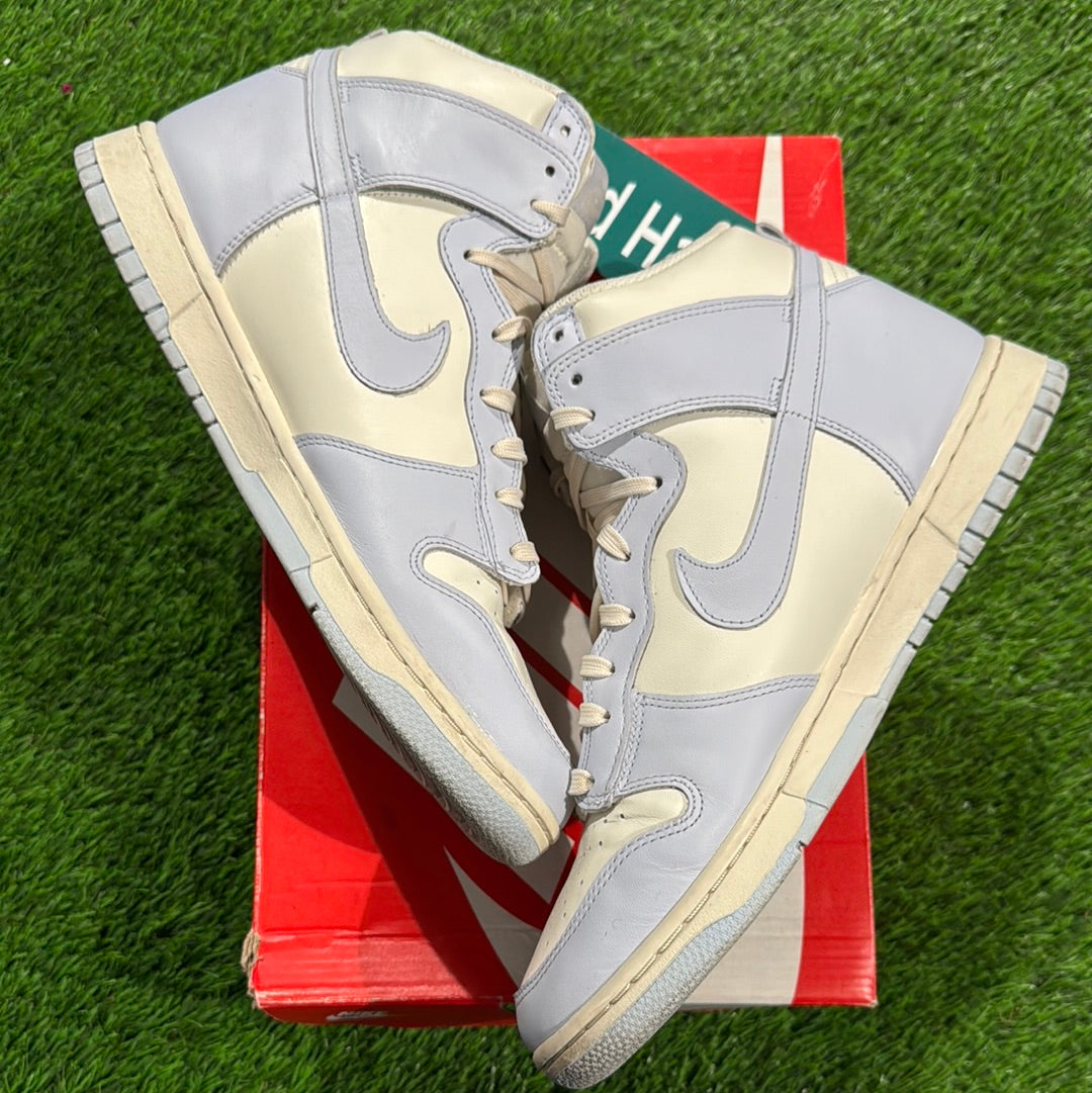 Wmns Dunk High 'Football Grey'