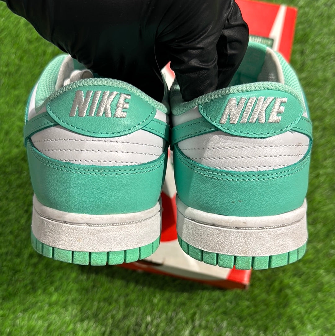 Dunk Low Green Glow (Women's) SIZE 7.5M/9W