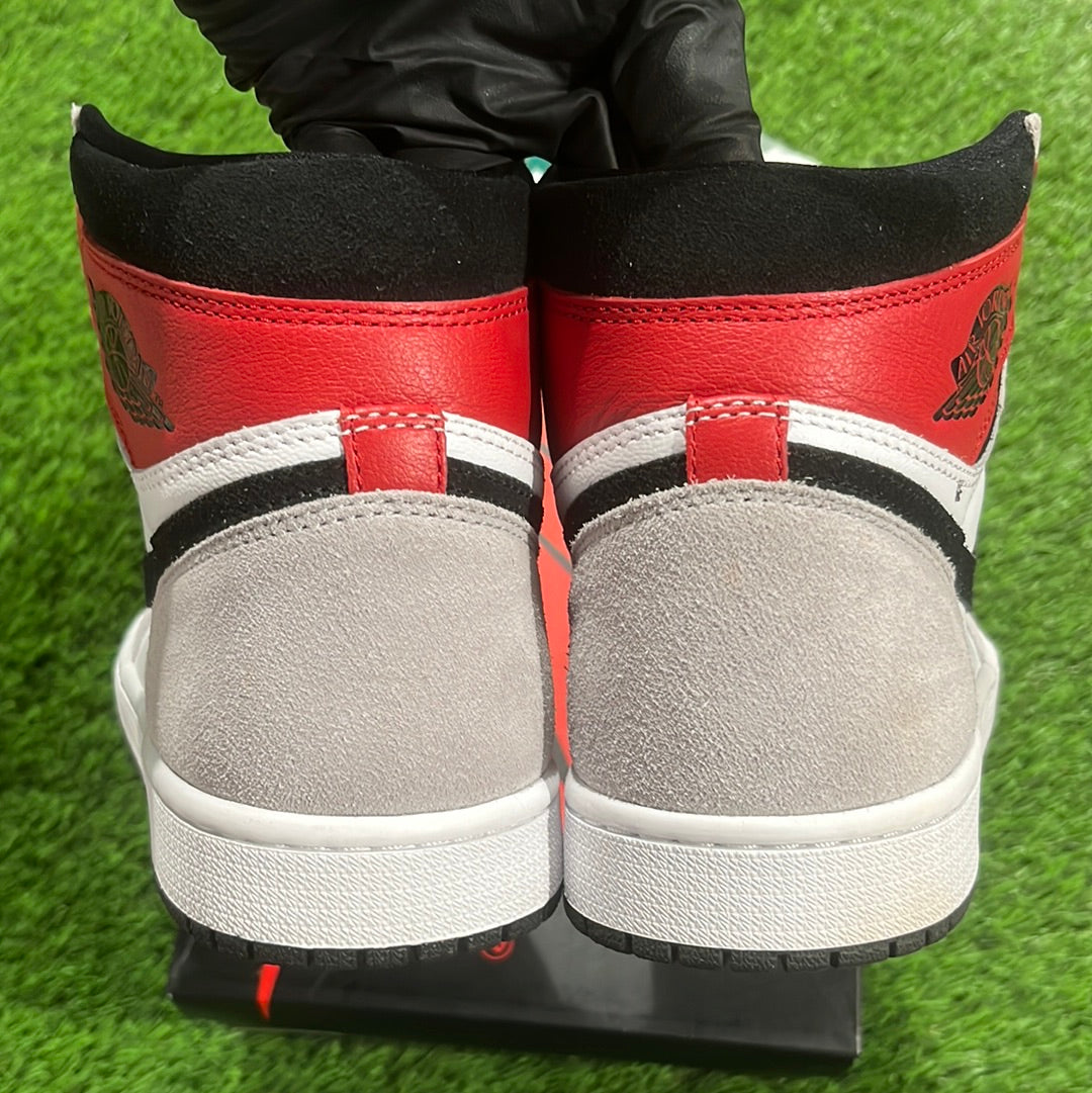 Air Jordan 1 Retro High OG 'Smoke Grey'