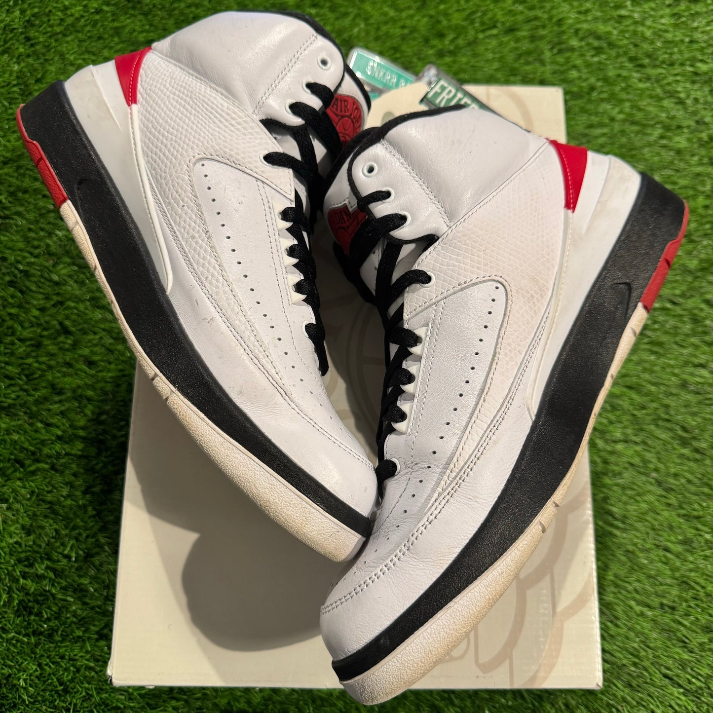 Wmns Air Jordan 2 Retro 'Chicago' 2022