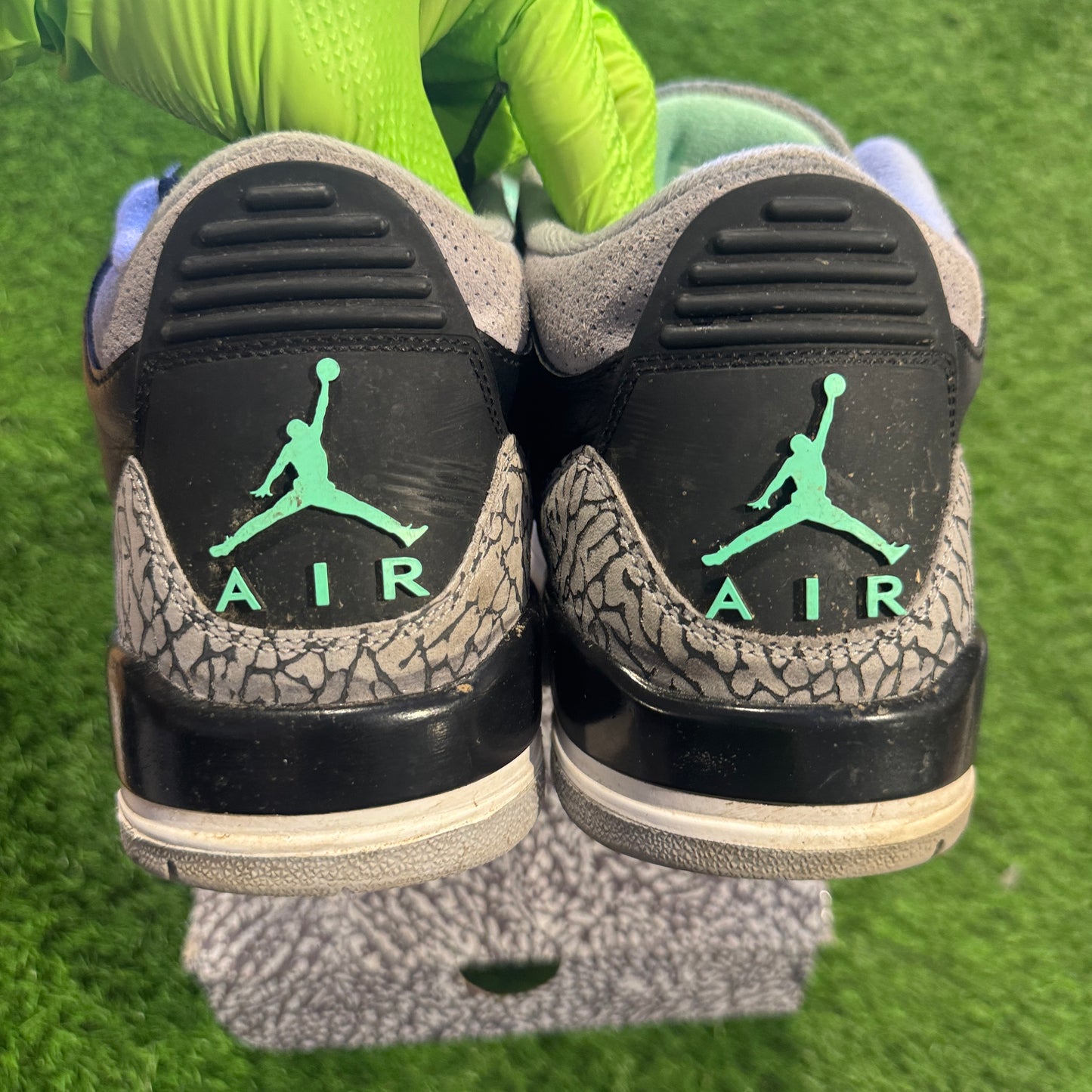 Air Jordan 3 Retro 'Green Glow'