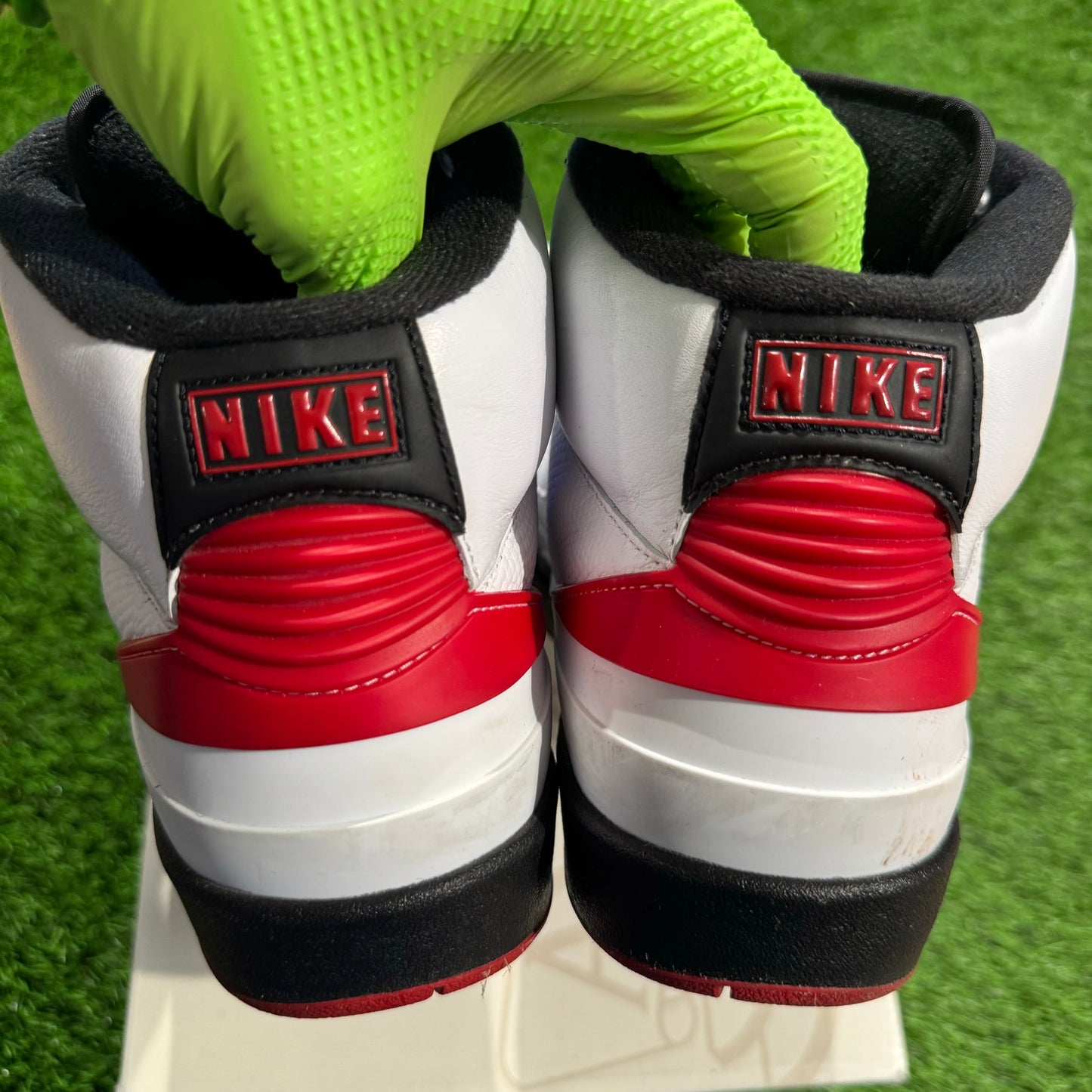 Wmns Air Jordan 2 Retro 'Chicago' 2022