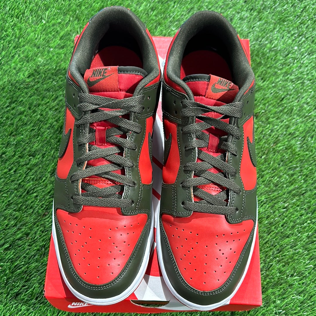 Dunk Low 'Cargo Khaki Mystic Red'