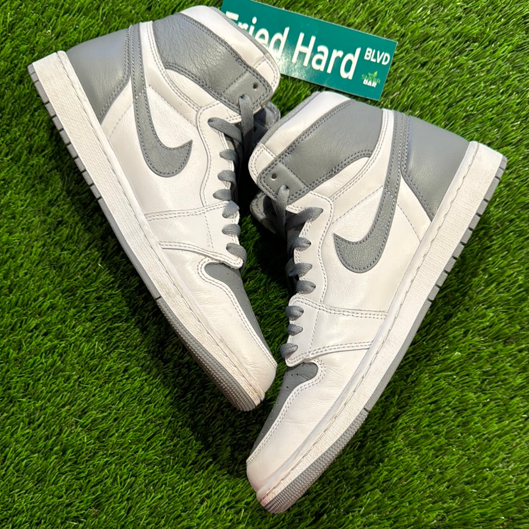 Air Jordan 1 Retro High OG 'Stealth'