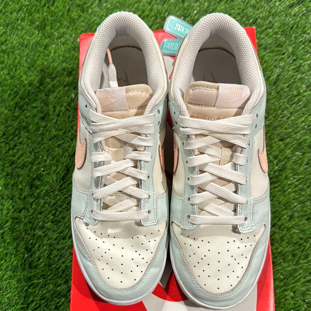 Wmns Dunk Low 'Barely Green' 8M/9.5W
