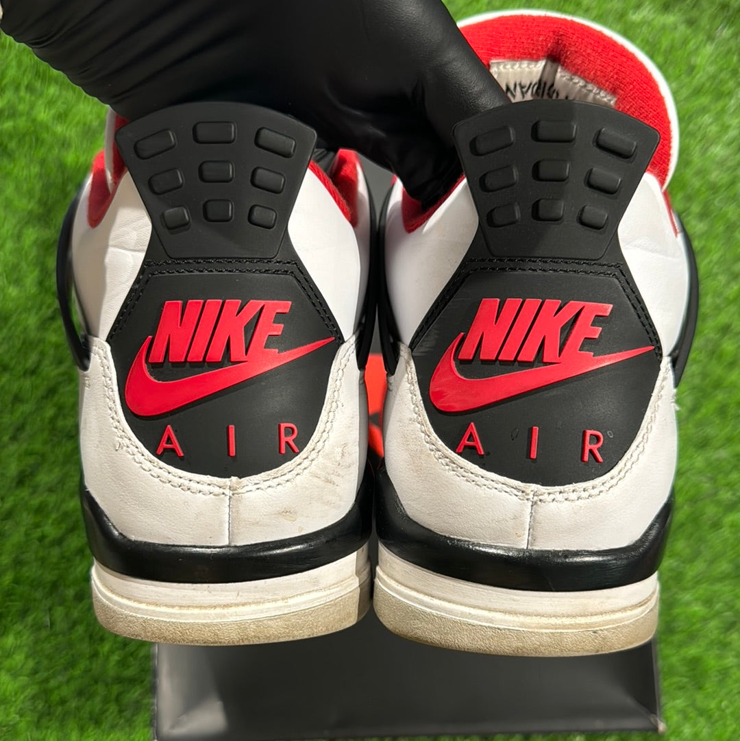 Air Jordan 4 Retro OG 'Fire Red' 2020