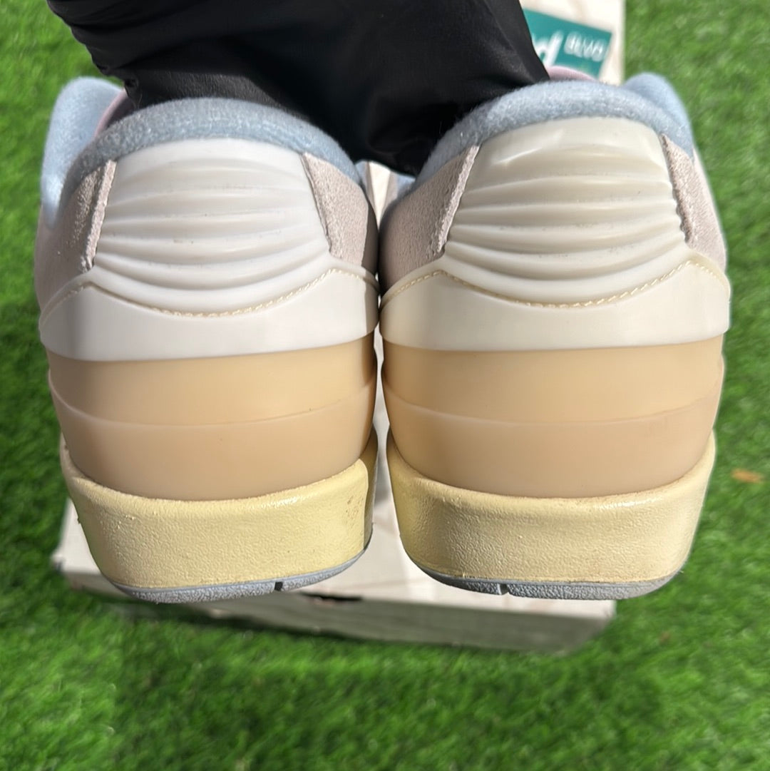 Wmns Air Jordan 2 Low 'Look, Up in the Air'