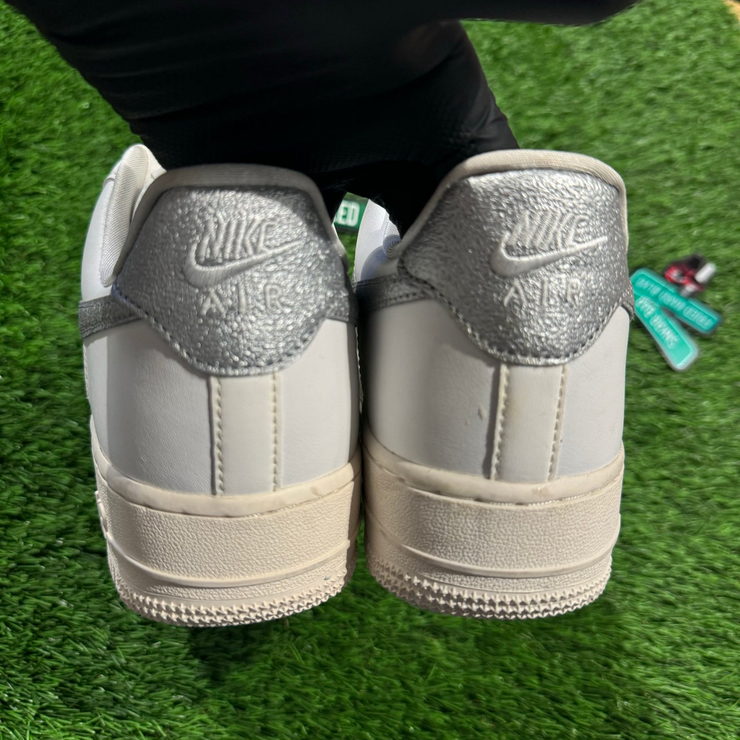 Wmns Air Force 1 '07 Essential 'Silver Swoosh'