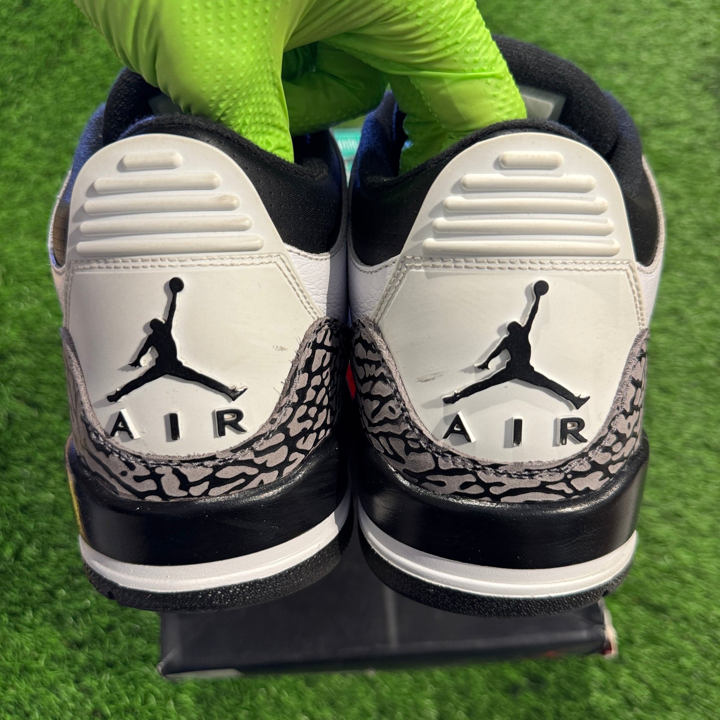 Air Jordan 3 Retro 'Infrared 23'