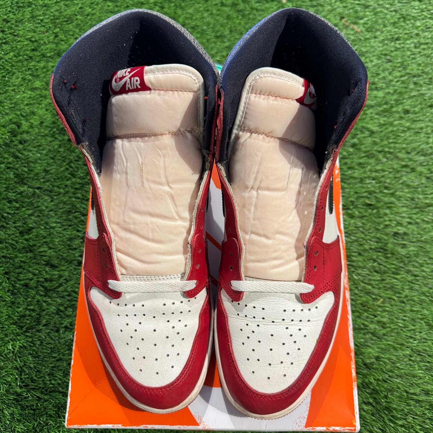 Air Jordan 1 Retro High OG 'Chicago Lost & Found'