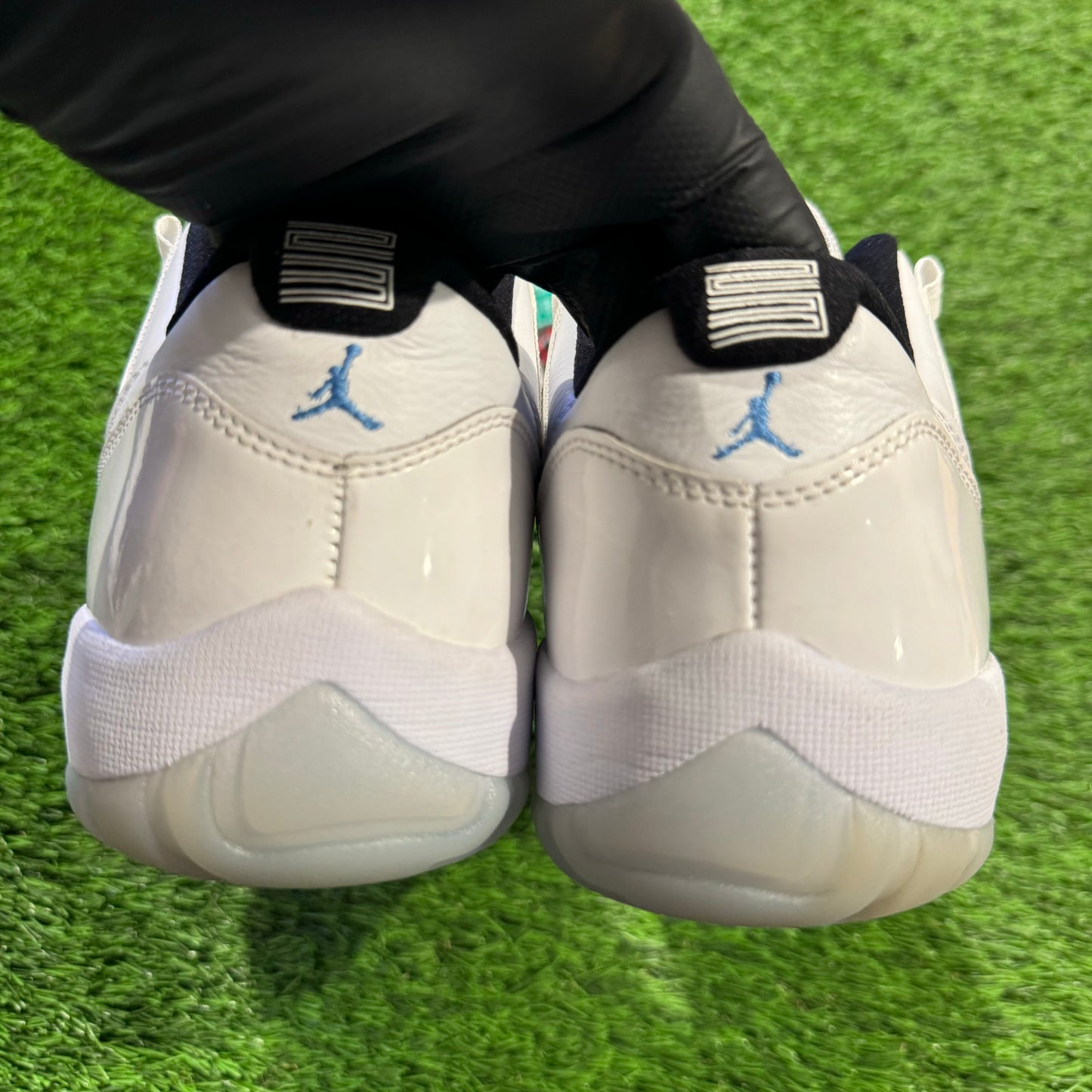 Air Jordan 11 Retro Low 'Legend Blue'