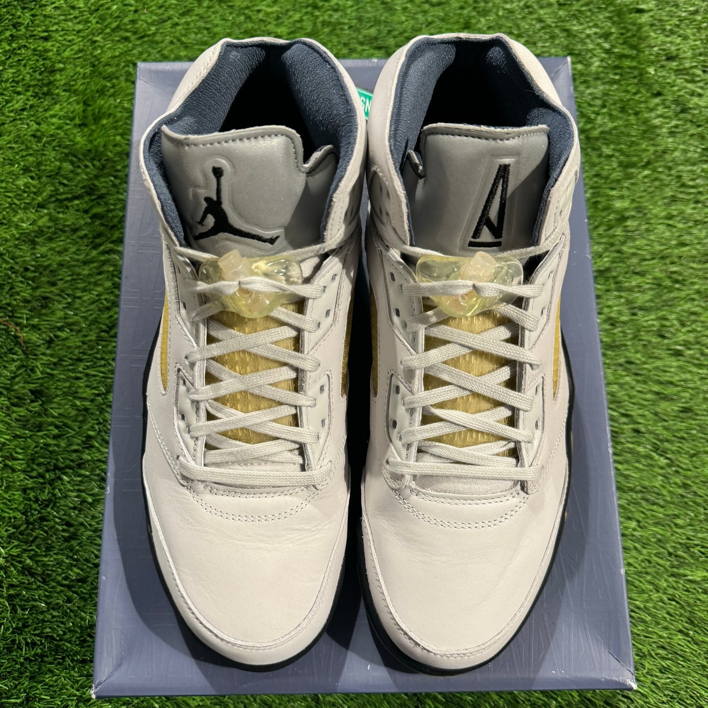 A Ma Maniére x Wmns Air Jordan 5 Retro 'Dawn'