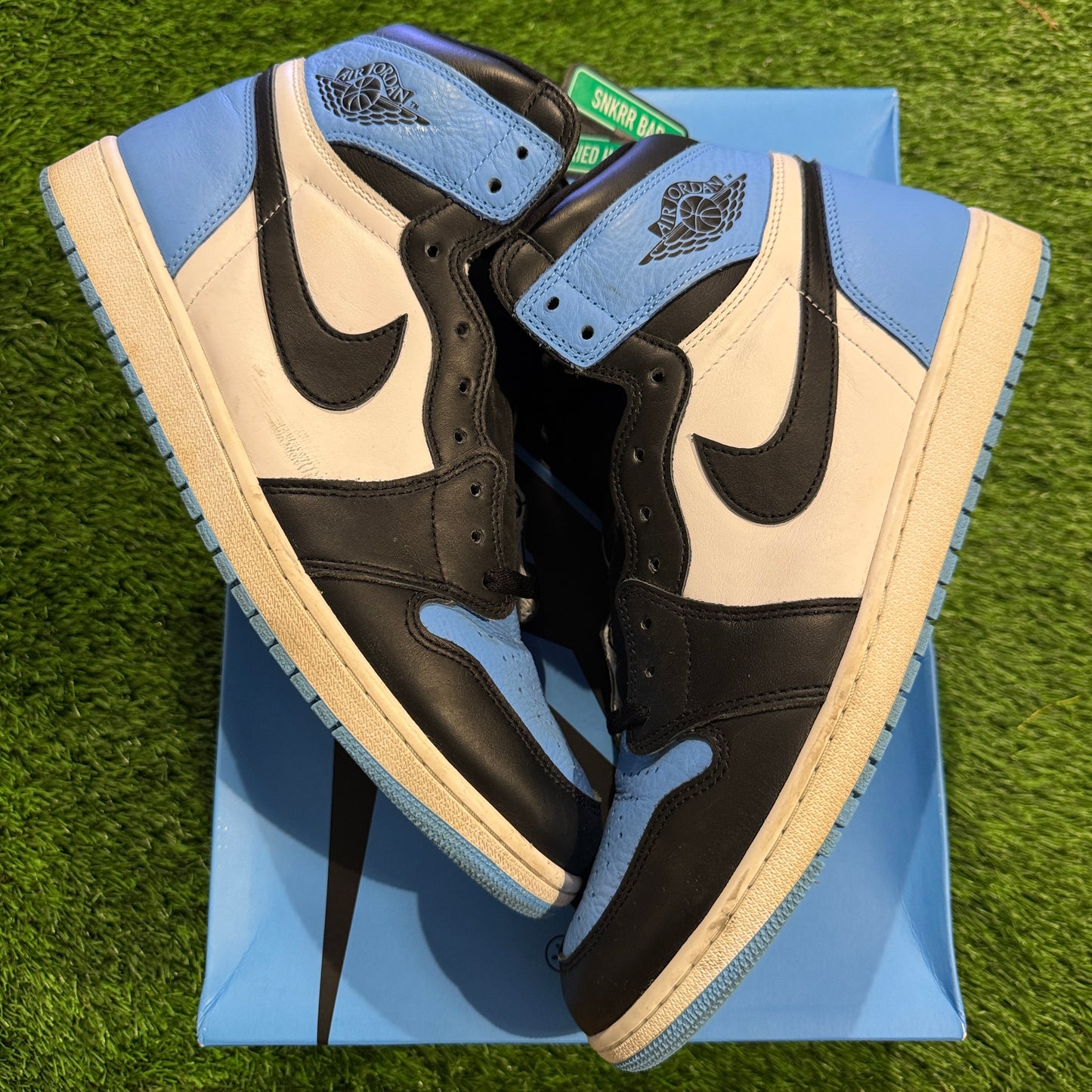 Air Jordan 1 Retro High OG 'UNC Toe'